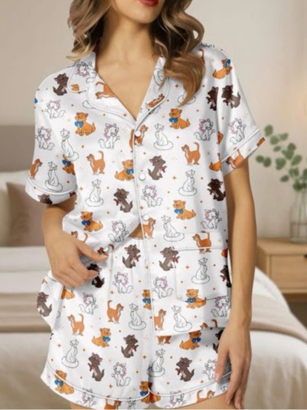 Disney The Aristocats Satin Pajamas Short Set, Never Worn, Marie Berlioz Cats